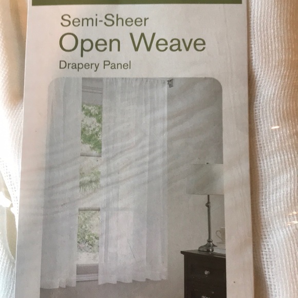 Semi-sheer open weave panels - Picture 2 of 4